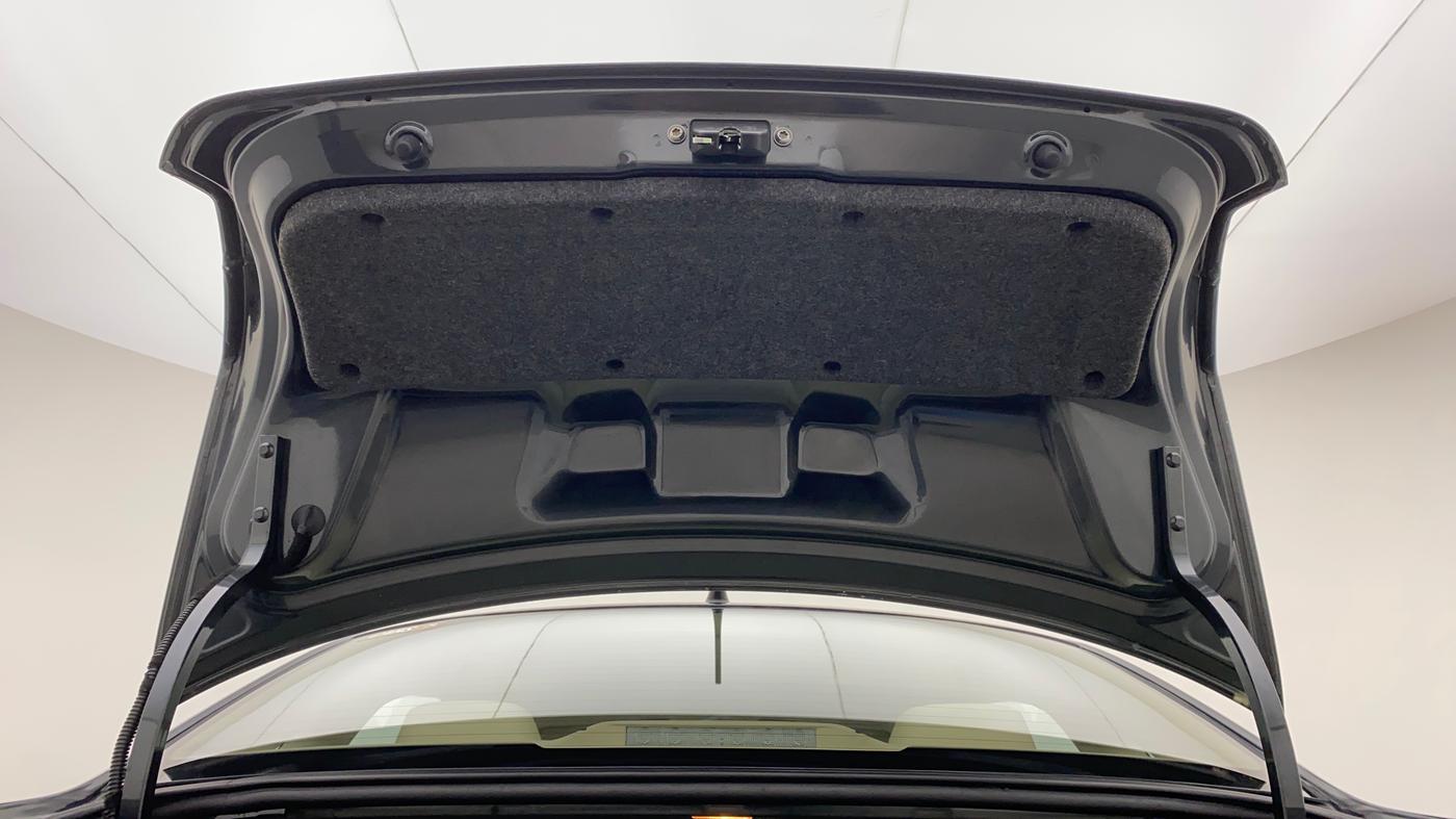 2019 Volkswagen Vento HIGHLINE PLUS 1.2 AT 16 ALLOY, Petrol, Automatic, 56,434 km, Boot Door Open