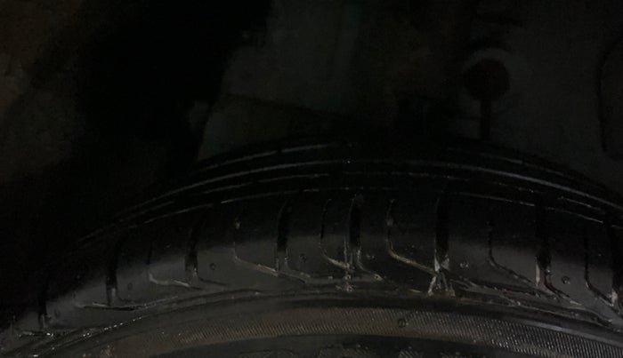 2023 Tata NEXON CREATIVE AMT 1.5 DIESEL, Diesel, Automatic, 23,270 km, Right Rear Tyre Tread