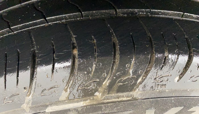 2021 Maruti Baleno DELTA PETROL 1.2, Petrol, Manual, 24,973 km, Right Rear Tyre Tread