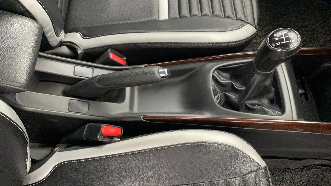 2021 Maruti Baleno DELTA PETROL 1.2, Petrol, Manual, 24,973 km, Gear Lever