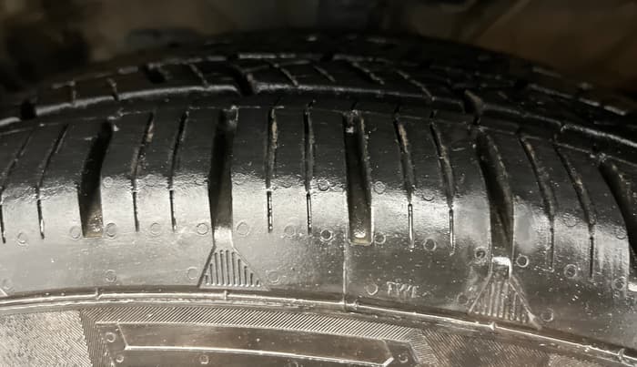 2021 KIA SELTOS HTX PLUS 1.5 DIESEL, Diesel, Manual, 68,403 km, Left Front Tyre Tread