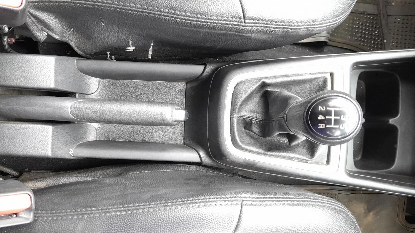 2020 Maruti Swift VXI, Petrol, Manual, 21,989 km, Gear Lever