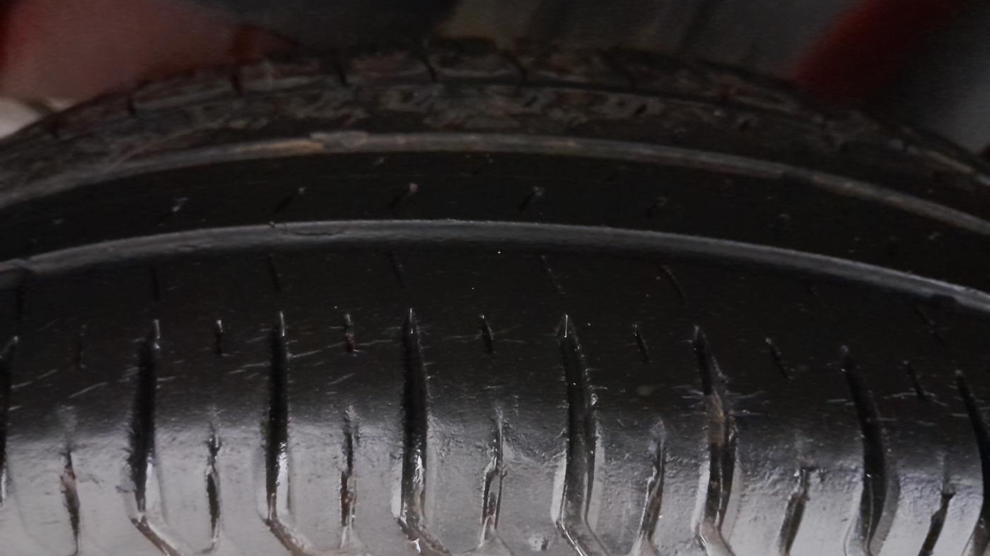 2020 Maruti Swift VXI, Petrol, Manual, 21,989 km, Left Rear Tyre Tread