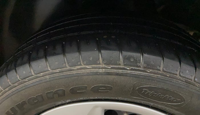 2019 Hyundai Creta E PLUS 1.6 PETROL, Petrol, Manual, 33,700 km, Left Rear Tyre Tread