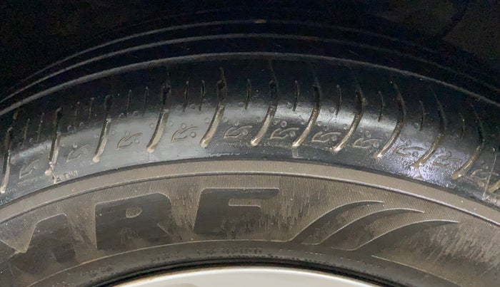 2019 Hyundai Creta E PLUS 1.6 PETROL, Petrol, Manual, 33,700 km, Right Front Tyre Tread