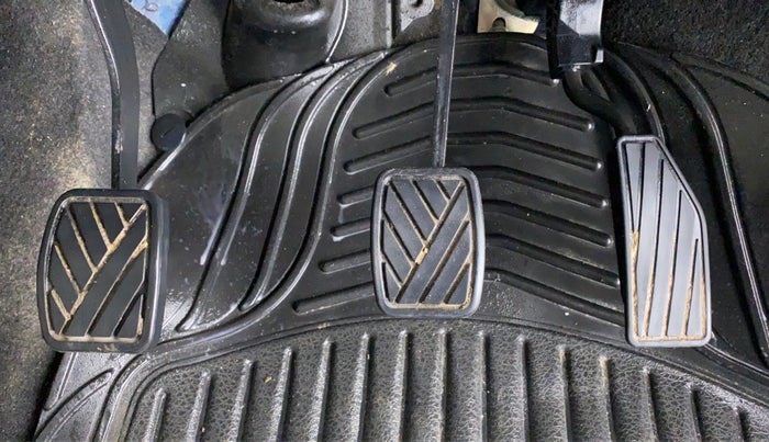 2020 Maruti New Wagon-R LXI CNG 1.0 L, CNG, Manual, 18,237 km, Pedals