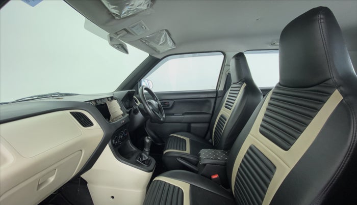2020 Maruti New Wagon-R LXI CNG 1.0 L, CNG, Manual, 18,237 km, Right Side Front Door Cabin