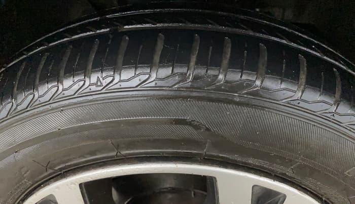 2022 Tata Tiago XZ PLUS CNG, CNG, Manual, 36,460 km, Right Front Tyre Tread