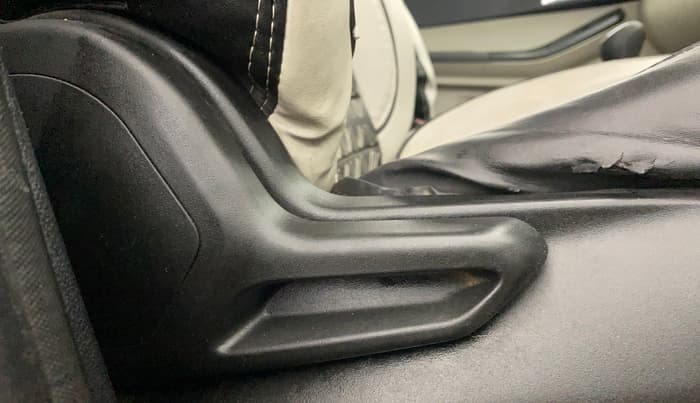 2022 Tata Tiago XZ PLUS CNG, CNG, Manual, 36,460 km, Driver Side Adjustment Panel