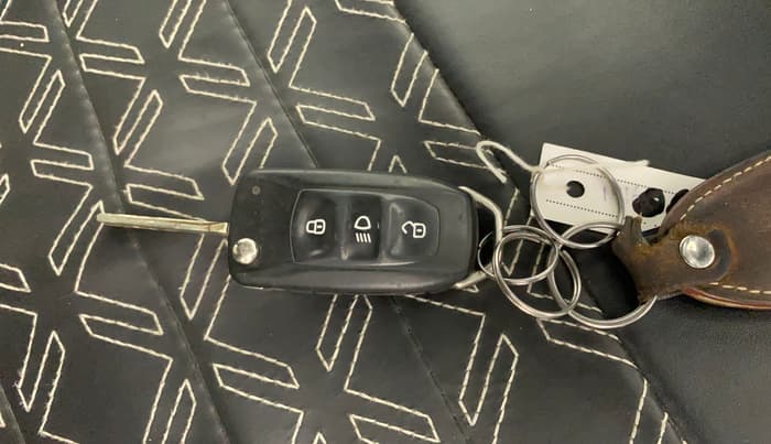 2022 Tata Tiago XZ PLUS CNG, CNG, Manual, 36,460 km, Key Close Up