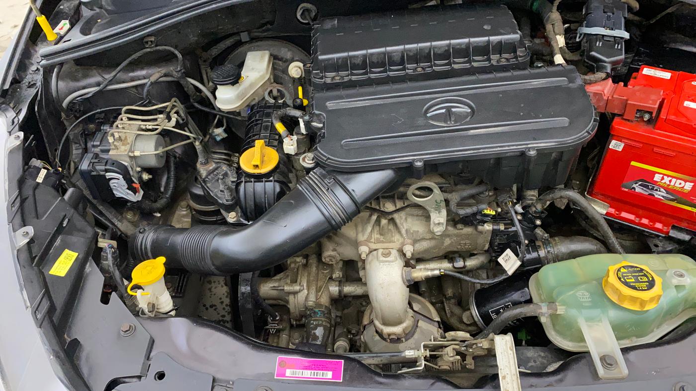 2022 Tata Tiago XZ PLUS CNG, CNG, Manual, 36,460 km, Engine View - Right