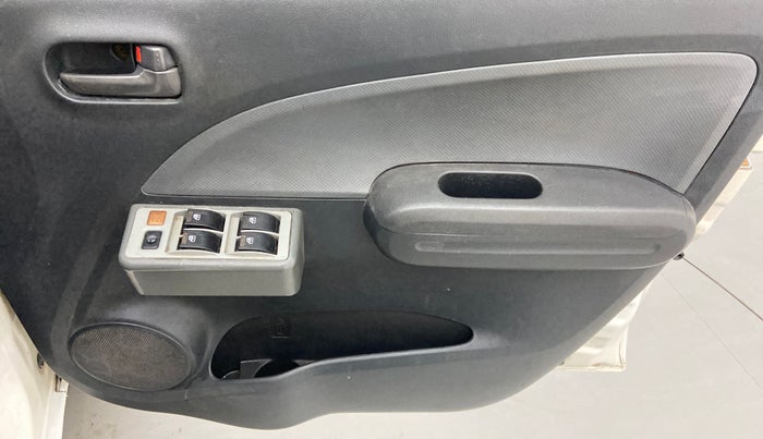 2014 Maruti Ritz LXI, Petrol, Manual, 97,001 km, Driver Side Door Panels Control
