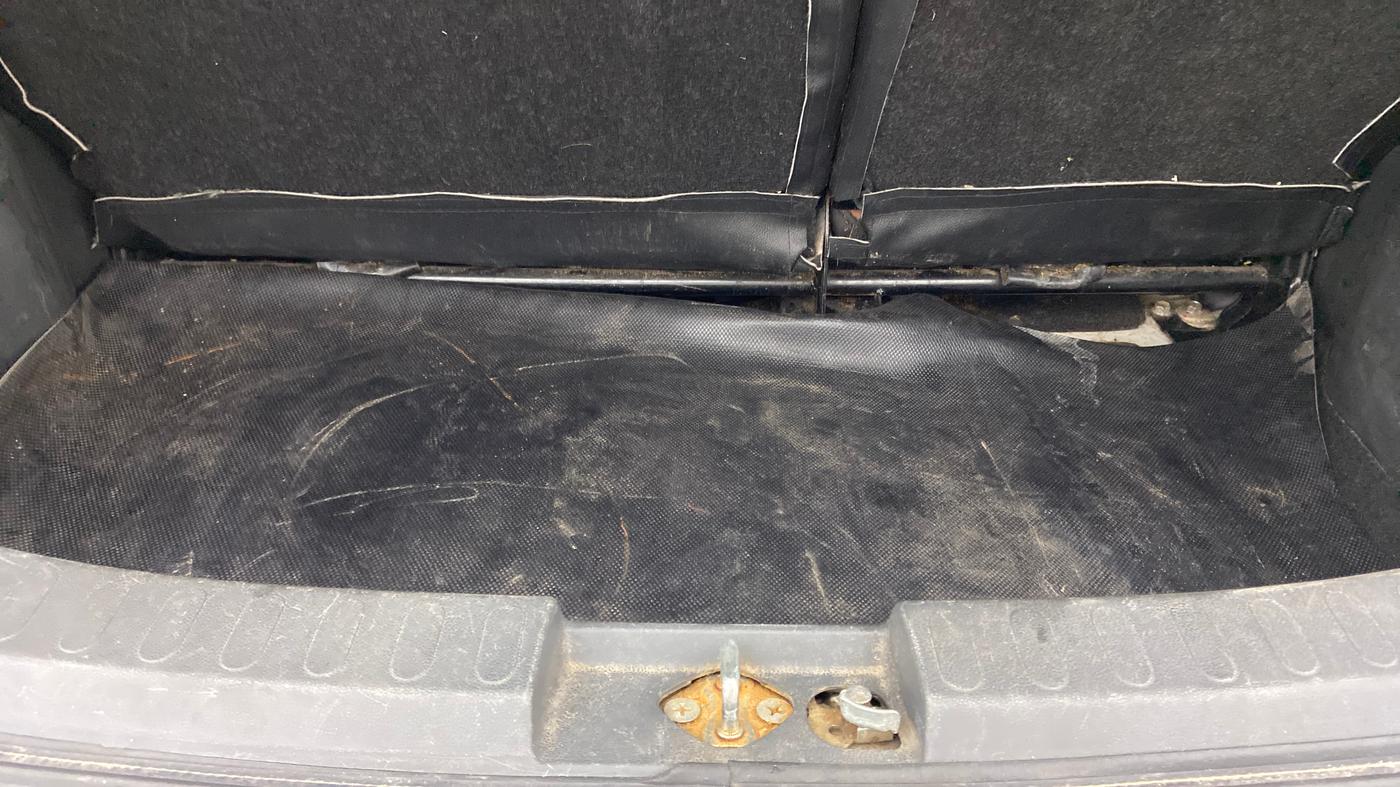 2014 Maruti Ritz LXI, Petrol, Manual, 97,001 km, Boot Inside