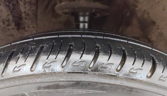 2021 Maruti Vitara Brezza VXI AT SHVS, Petrol, Automatic, 42,991 km, Right Front Tyre Tread