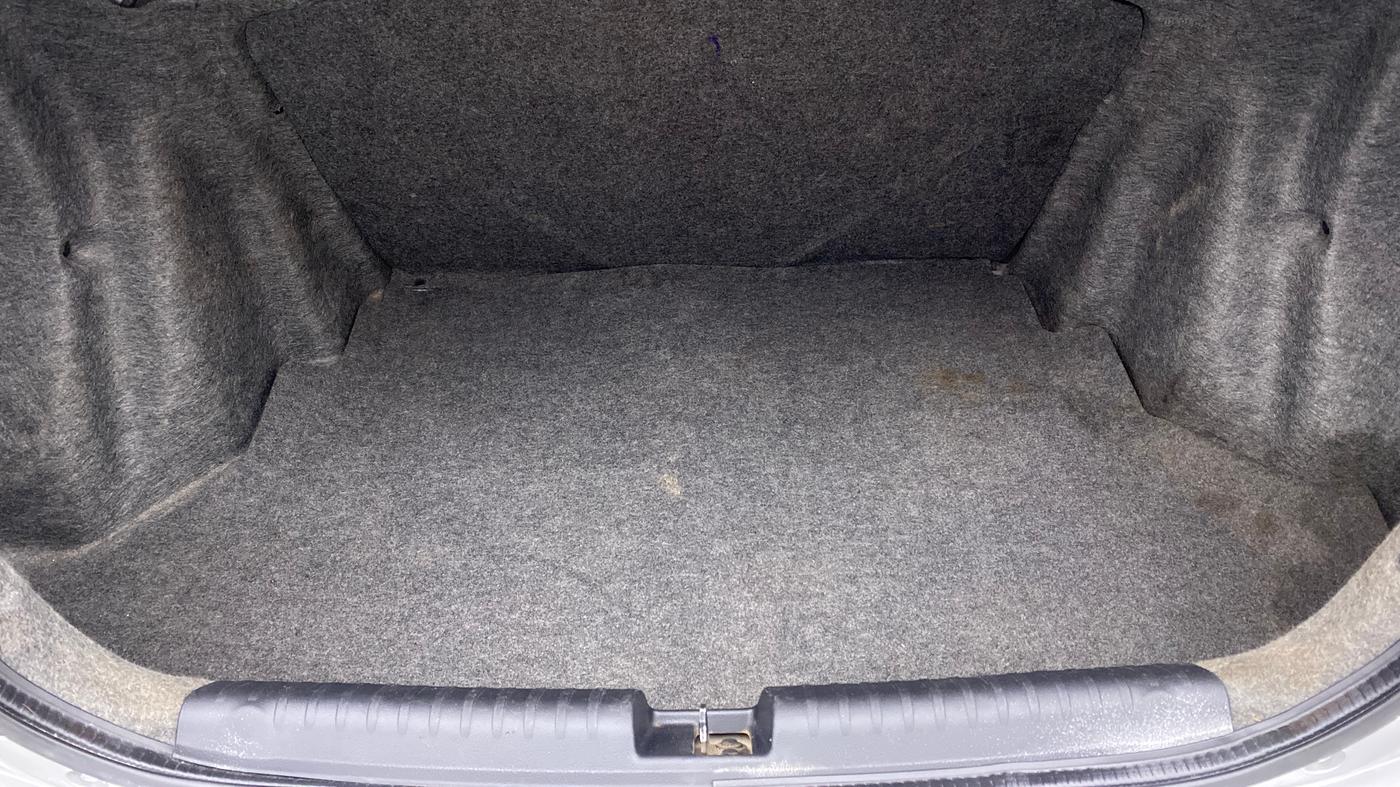 2017 Honda Amaze 1.2 S (O) MT I VTEC, Petrol, Manual, 41,189 km, Boot Inside