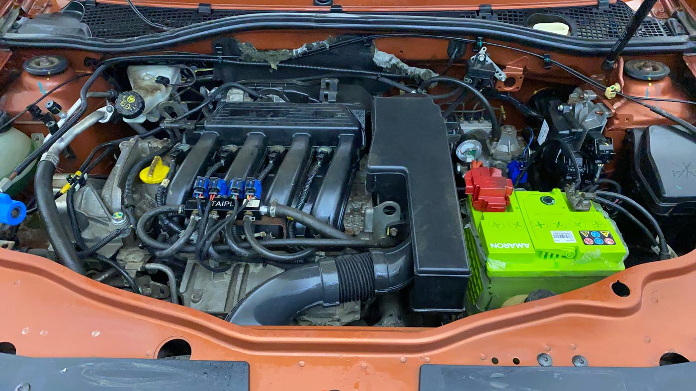2017 Renault Duster RXL PETROL, CNG, Manual, 26,817 km, Engine View