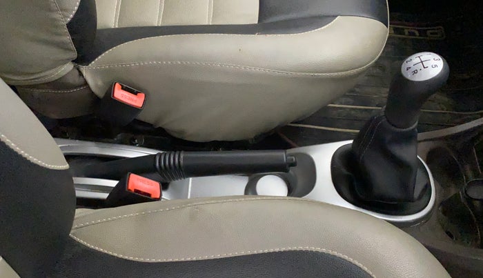 2017 Renault Duster RXL PETROL, CNG, Manual, 26,729 km, Gear Lever