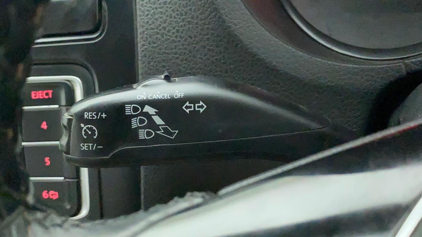 2015 Volkswagen Vento COMFORTLINE 1.5 AT, Diesel, Automatic, 99,094 km, Adaptive Cruise Control