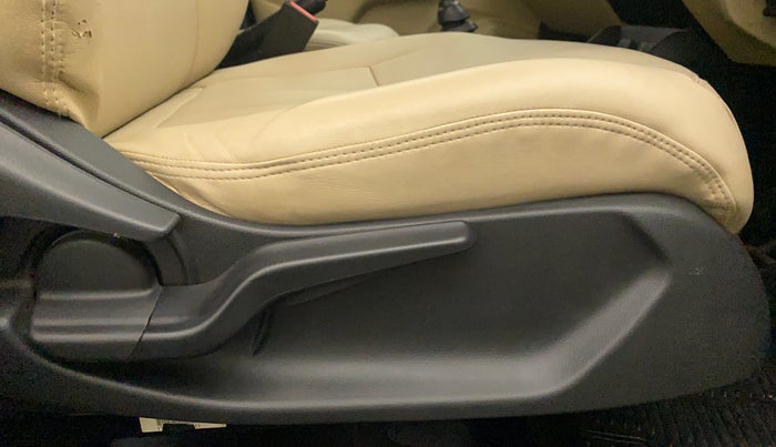 2019 Honda Amaze 1.2L I-VTEC VX, Petrol, Manual, 57,072 km, Driver Side Adjustment Panel