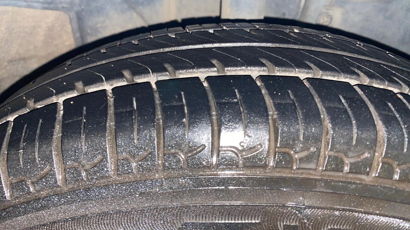 2016 Datsun Redi Go T (O), Petrol, Manual, 63,057 km, Right Front Tyre Tread