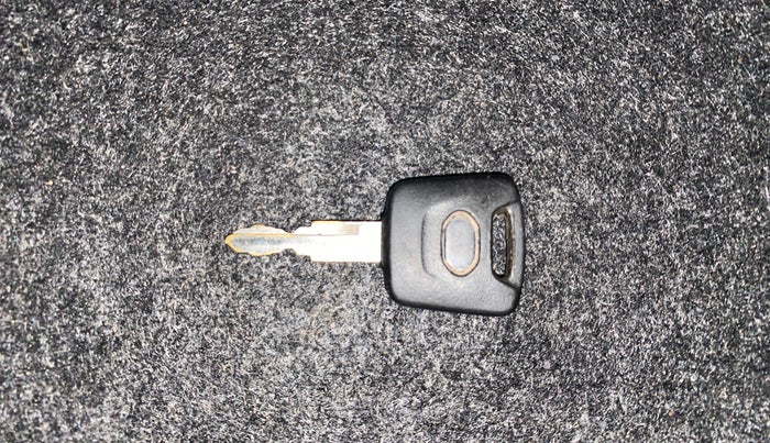 2016 Datsun Redi Go T (O), Petrol, Manual, 63,052 km, Key Close Up