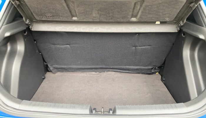 2018 Hyundai Elite i20 ASTA 1.2, Petrol, Manual, 54,373 km, Boot Inside