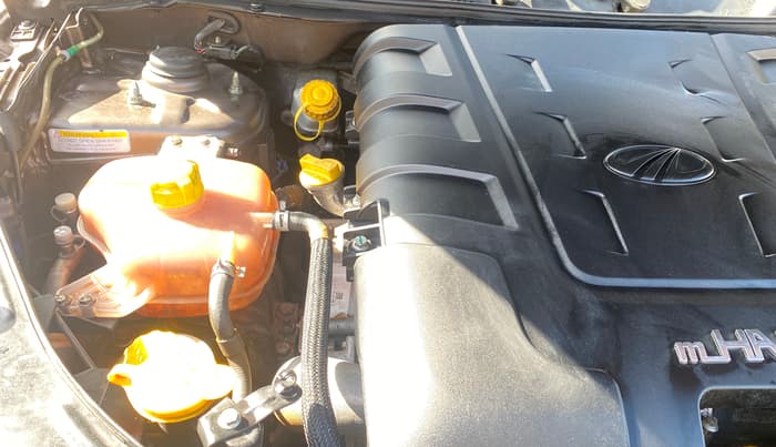 2019 Mahindra XUV500 W9 AT, Diesel, Automatic, 88,811 km, Engine View - Right