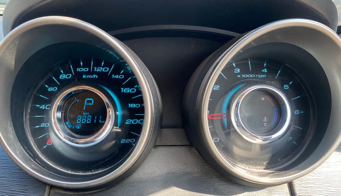 2019 Mahindra XUV500 W9 AT, Diesel, Automatic, 88,811 km, Odometer Image