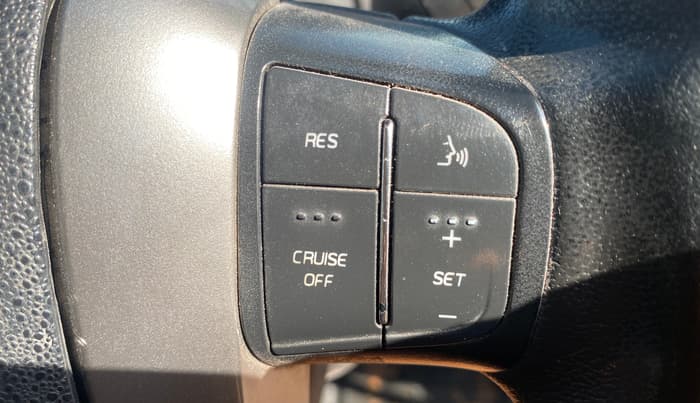 2019 Mahindra XUV500 W9 AT, Diesel, Automatic, 88,811 km, Adaptive Cruise Control