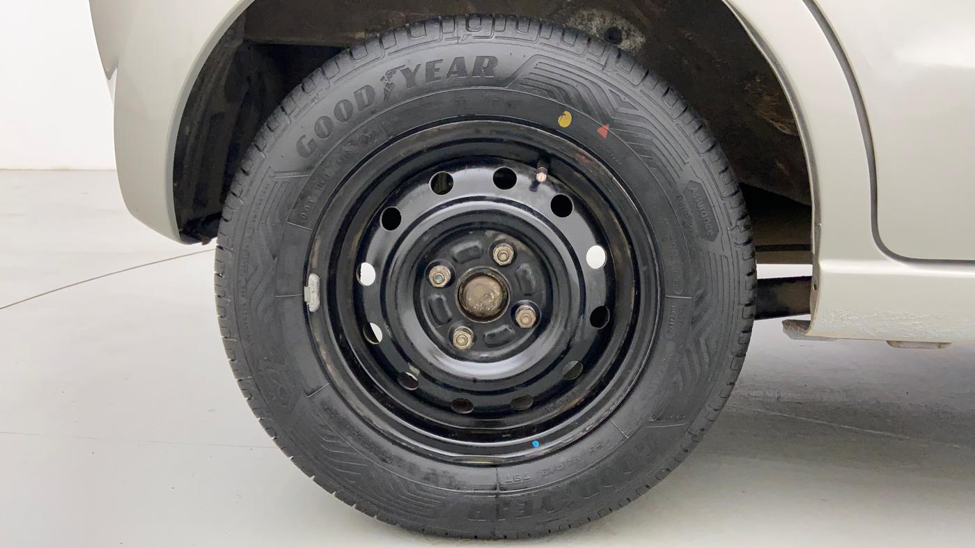 2012 Maruti A Star VXI ABS AT, Petrol, Automatic, 73,687 km, Right Rear Wheel
