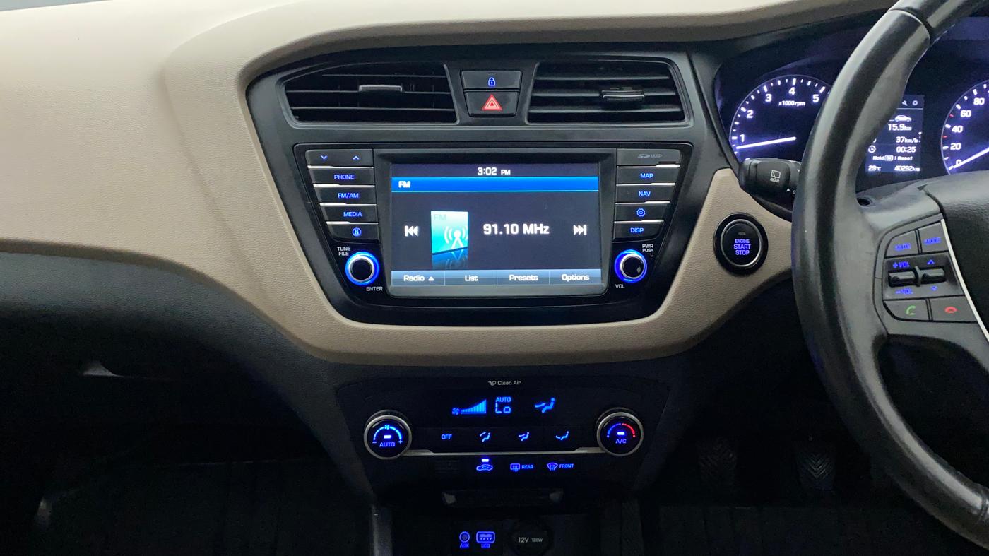 2016 Hyundai Elite i20 ASTA 1.2 (O), Petrol, Manual, 40,338 km, Air Conditioner