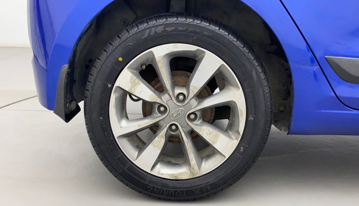 2016 Hyundai Elite i20 ASTA 1.2 (O), Petrol, Manual, 40,338 km, Right Rear Wheel
