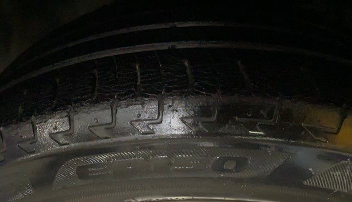 2017 Honda WR-V 1.2L I-VTEC VX MT, Petrol, Manual, 31,941 km, Right Front Tyre Tread