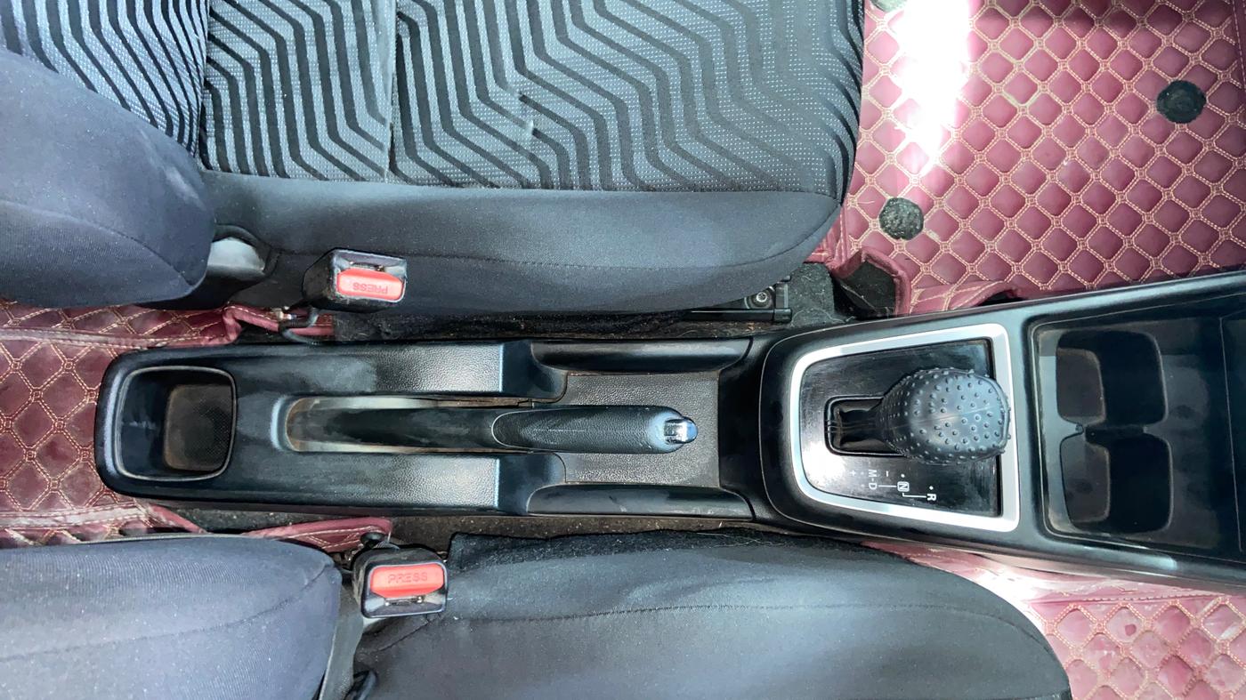 2020 Maruti Swift VXI AMT, Petrol, Automatic, 38,458 km, Gear Lever