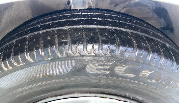 2020 Maruti Swift VXI AMT, Petrol, Automatic, 38,458 km, Right Front Tyre Tread