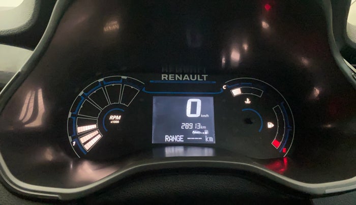 2022 Renault TRIBER RXT, Petrol, Manual, 28,902 km, Odometer Image