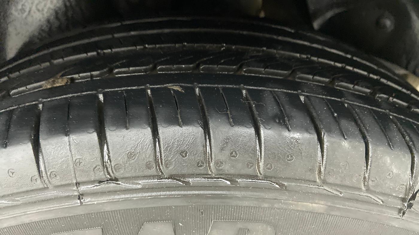 2019 Hyundai Creta 1.6 SX VTVT, Petrol, Manual, 21,153 km, Left Rear Tyre Tread