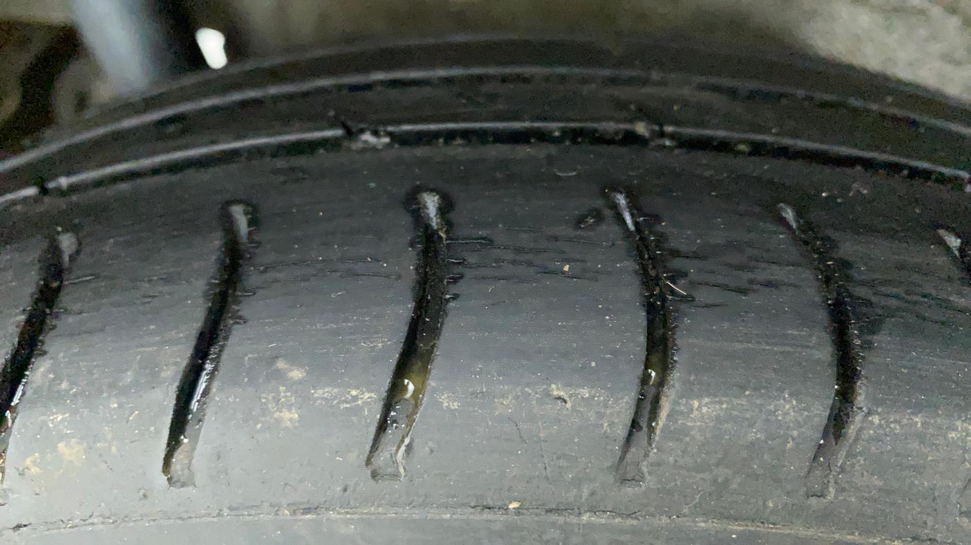 2015 Maruti Wagon R 1.0 LXI CNG, CNG, Manual, 95,478 km, Right Rear Tyre Tread