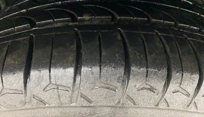 2013 Hyundai i20 SPORTZ 1.2, Petrol, Manual, 66,144 km, Left Rear Tyre Tread