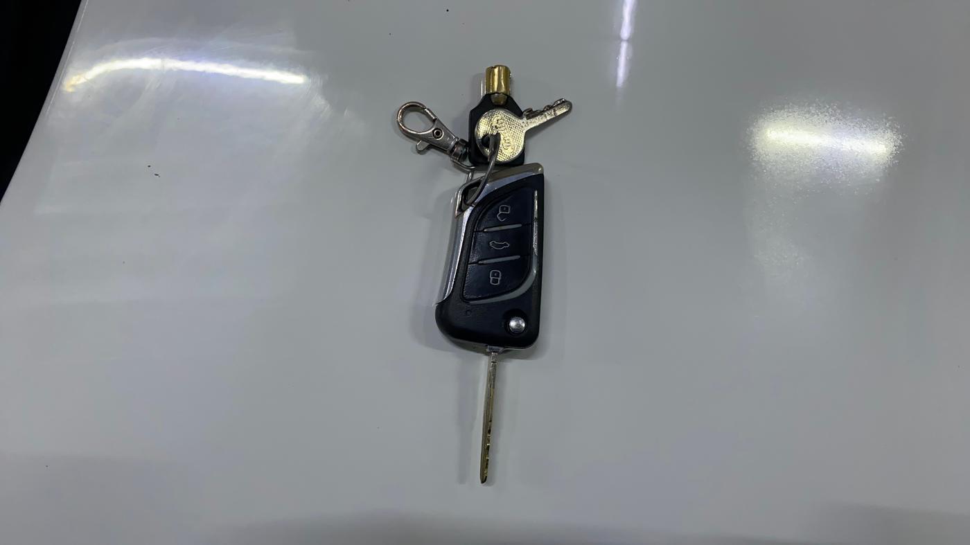 2019 Maruti Alto K10 VXI, Petrol, Manual, 97,047 km, Key Close Up