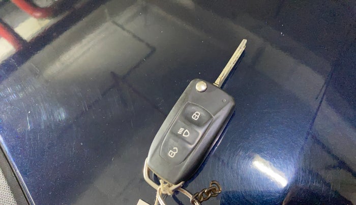 2022 Tata Tiago XT PETROL, Petrol, Manual, 82,299 km, Key Close Up