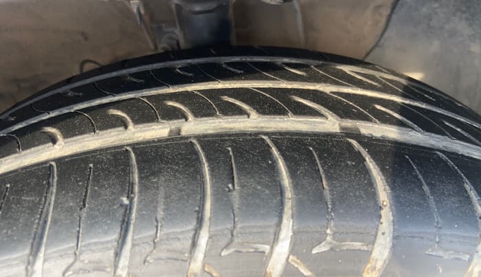 2018 Hyundai Verna 1.6 VTVT SX, Petrol, Manual, 77,642 km, Right Front Tyre Tread