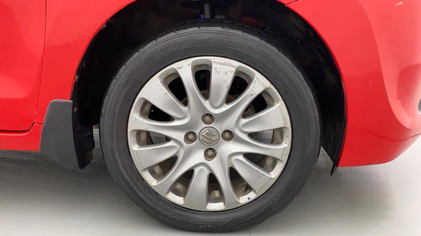2016 Maruti Baleno ALPHA DIESEL 1.3, Diesel, Manual, 99,240 km, Right Front Wheel