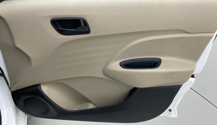 2020 Hyundai NEW SANTRO 1.1 ERA EXICUTIVE, Petrol, Manual, 30,711 km, Driver Side Door Panels Control