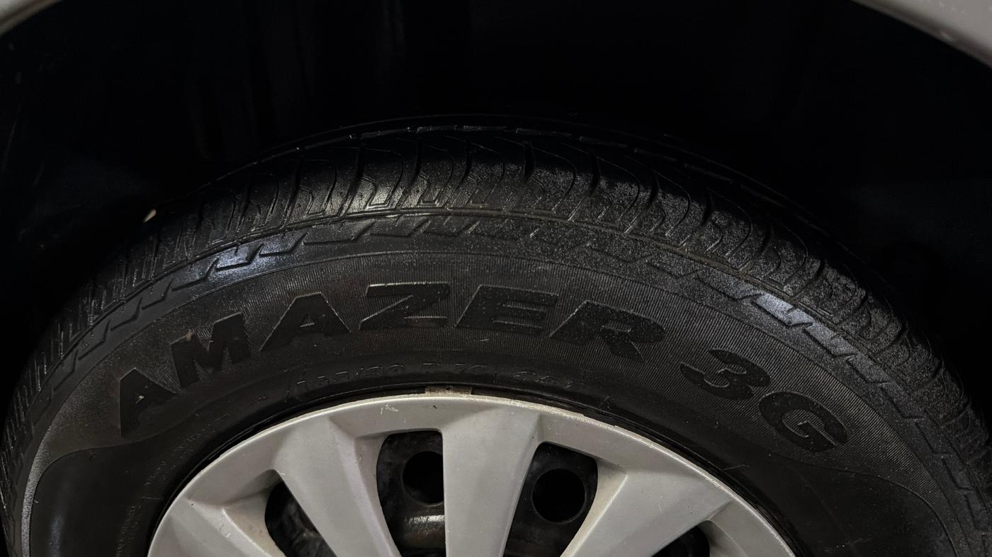 2016 Maruti Swift Dzire VXI, Petrol, Manual, 21,314 km, Right Rear Tyre Tread
