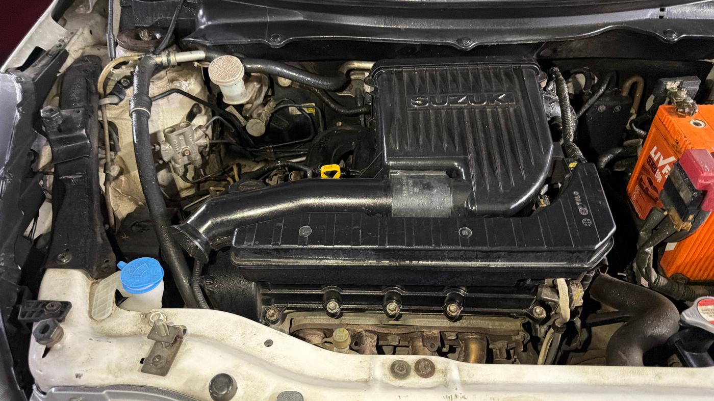 2016 Maruti Swift Dzire VXI, Petrol, Manual, 21,314 km, Engine View - Right
