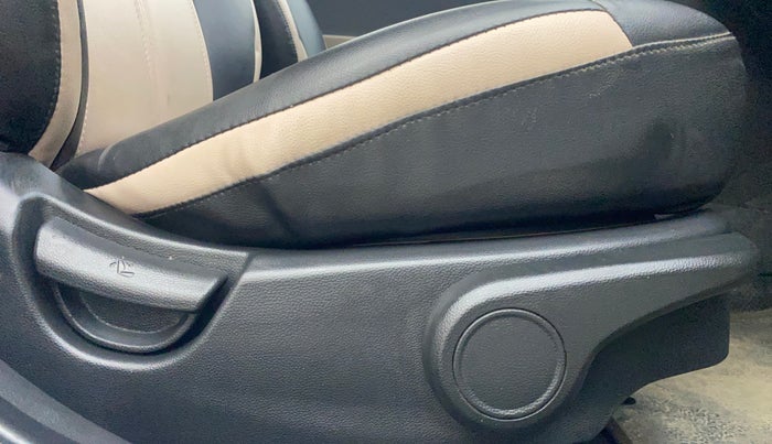 2015 Hyundai Xcent S 1.2, Petrol, Manual, 45,769 km, Driver Side Adjustment Panel