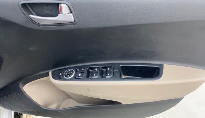 2015 Hyundai Xcent S 1.2, Petrol, Manual, 45,769 km, Driver Side Door Panels Control