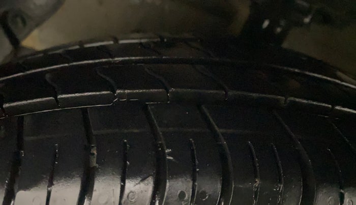 2015 Hyundai Xcent S 1.2, Petrol, Manual, 45,769 km, Left Front Tyre Tread