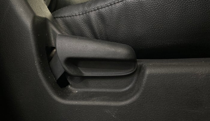 2015 Maruti Wagon R 1.0 LXI, Petrol, Manual, 9,847 km, Driver Side Adjustment Panel